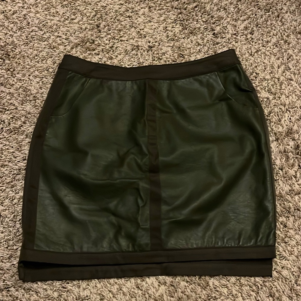 Army green faux leather skirt with brown trim, Large